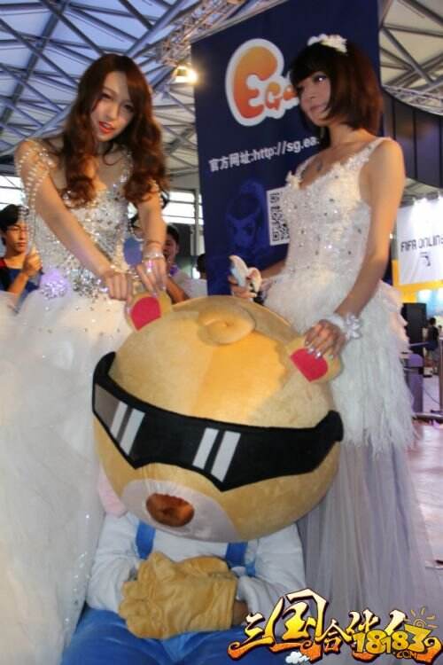 女神CJ现场零接触《三国合伙人》为玩家打造101求婚