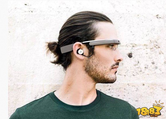 新款Google Glass试玩体验：离未来更进一步