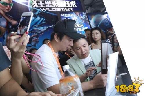 盘点CJ2015巨人展台那些出彩的活动