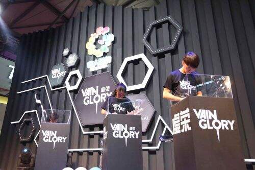 盘点CJ2015巨人展台那些出彩的活动