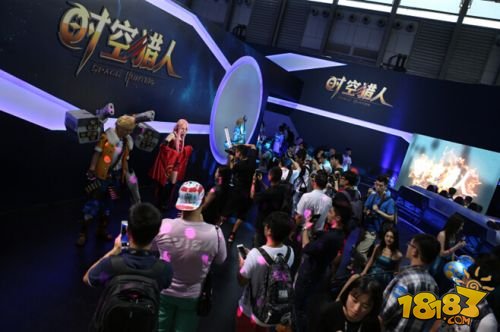 银汉游戏雄踞2015ChinaJoy龙头展位 顶级硬派表演阵容演绎游戏神髓