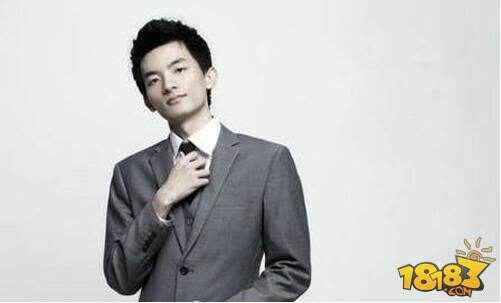 皇室战争王思聪/草莓/若风卡组 爱基俱乐部成员详解