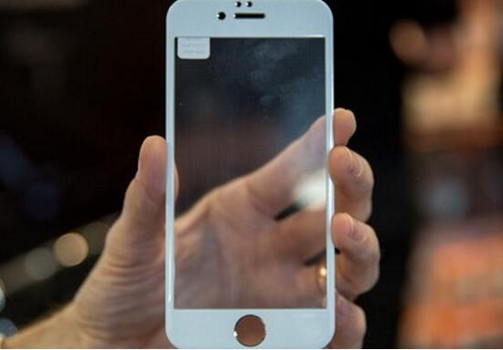 苹果iPhone7只比6s多一个孔 说好的新外观呢