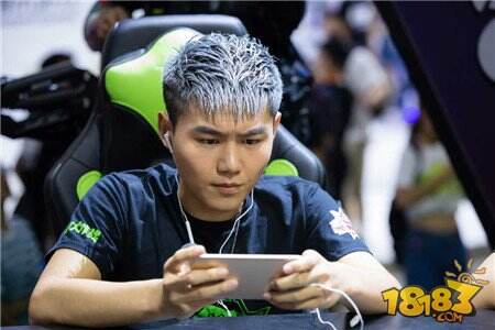 《球球大作战》“塔坦杯”精英挑战赛今日正式开幕