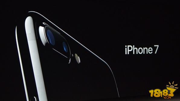 iPhone7Plus电流声没法忍：苹果同意换新