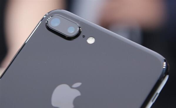 消费者报告：苹果iPhone7拍照与6s区别不大