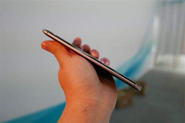 荣耀magic和华为畅享6S哪个好 配置参数区别