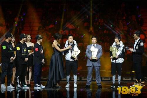 球球年度颁奖回顾 谁是你心目中的波拉哩英雄