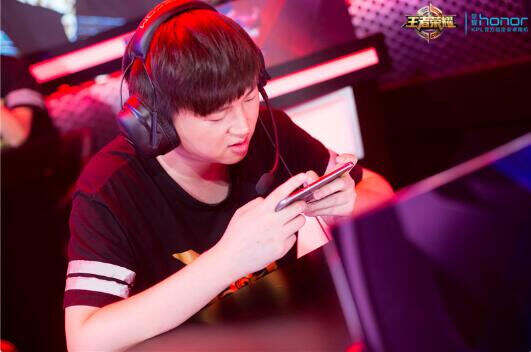 KPL名将之风:XQ丶Knight演绎射手人生