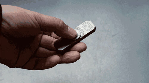 指尖陀螺减压神器,已成为时下最火的手中玩物