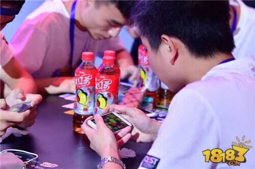 火爆!统一冰红茶CEST校园区域决赛打响 直播数据破百万