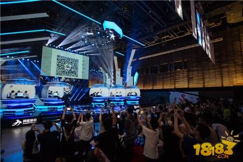 让社交从线上走到线下 球球大作战与欢乐谷搞了个大动作