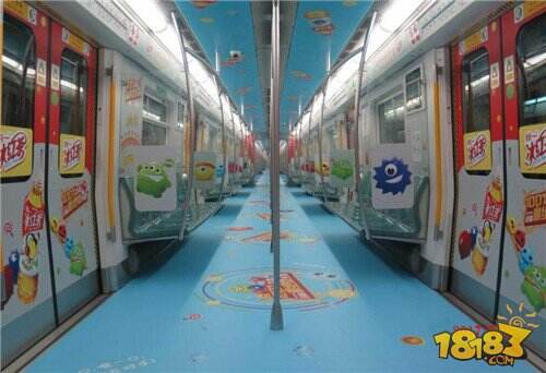 跟着萌球去旅行 球球大作战统一冰红茶主题地铁登场