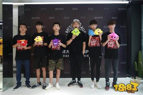 今夏最潮单品 《中国有嘻哈》孙八一李大奔都在穿