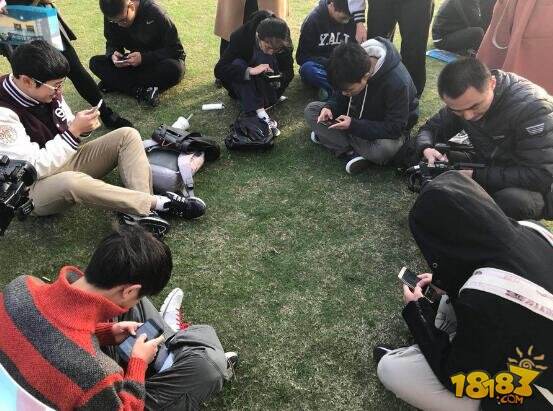 全国高校第一高 复旦大学携不思议迷宫首办垂直马拉松