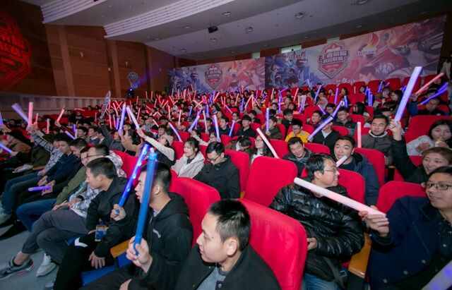 王者荣耀高校联赛江西南昌大学站:乐队热舞齐助阵