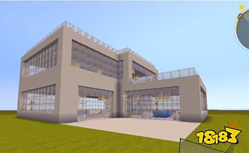 在迷你世界建房子是很多人喜欢玩的,用各种材料建造各种各样的建筑物,别墅等等,今天教你成为一个时尚美丽的别墅! 建筑学课程在语言上很难描述,所以还不太清楚。小伙伴看图表,看看它是如何建立的。 1。首先打好基础,并用不同的颜色包围一个小正方形位。