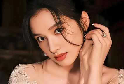 美女聊天室視頻直播社交