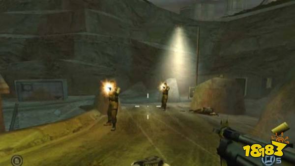 Shooting enemies in Cold Winter (2005)
