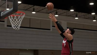 《NBA 2K27》如何完成空中接力扣篮教学