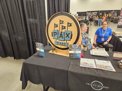 PAX West 2026最意外的爆款：一款150年历史的桌游，融合飞镖与木工