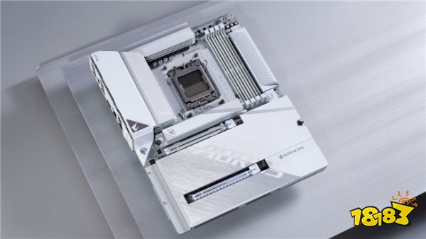黑白双配色打造整洁装机体验 技嘉B850M AORUS STEALTH系列丰富背插装机选择