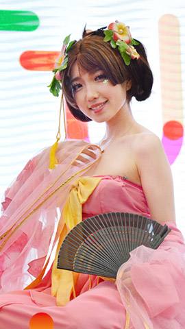 2017ChinaJoy玩友时代展台甜美showgirl吸睛无数
