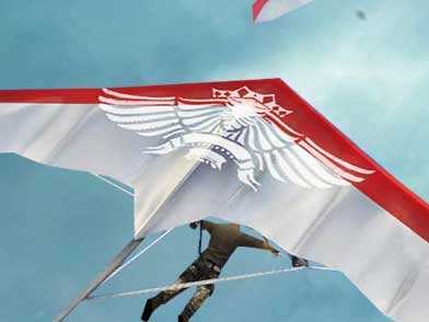 CF荒島特訓(xùn)生存技巧 從跳傘開始學(xué)生存