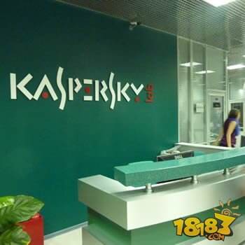 R数字头盔 国内学生DIY的仿版谷歌眼镜