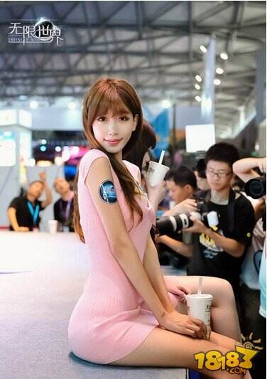 极致粉色诱惑ChinaJoy“粉红女郎”陈潇