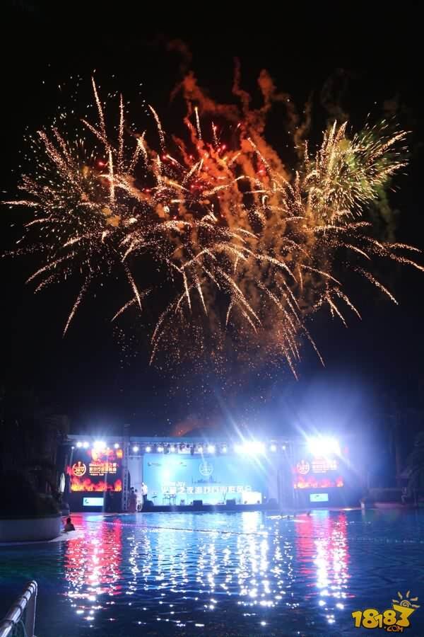 烟花美酒泳池  闪耀ChinaJoy火星之夜