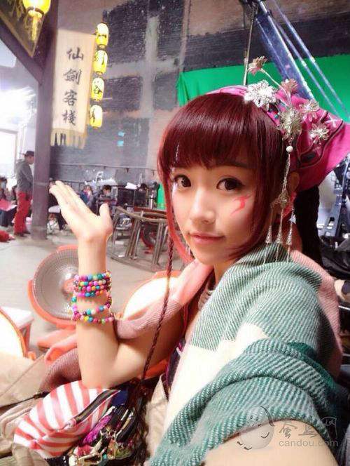 《仙剑客栈》开播 七夜饰小蛮