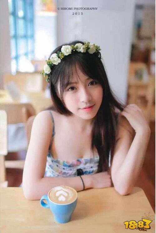 《变形金刚前线》汽车人showgirl吸睛 私照大放送