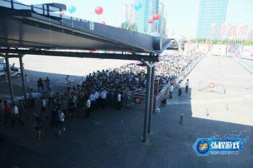 城里人真会玩 N5馆惊现乞丐兜售武林秘笈