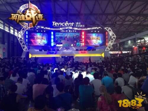 《英雄战迹》发布新英雄武则天 女帝coser红透ChinaJoy