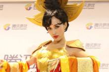 《英雄战迹》发布新英雄武则天 女帝coser红透ChinaJoy