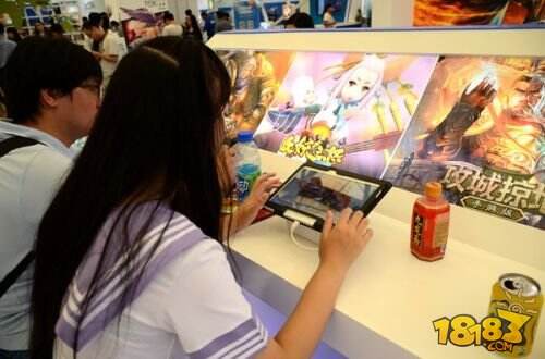飞流展台爆棚 中重度新游成焦点