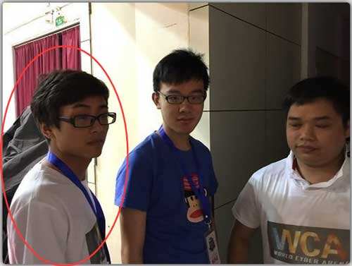 衣锦夜行：炉石传说职业玩家的自述