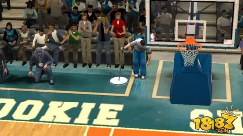 《NBA 2K16》iOS版迎来首次更新 辉煌生涯模式&街球模式详解