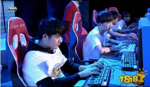 QQ飞车2015TGA飞车年度总决赛速度与激情对接