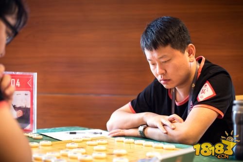 腾讯象棋锦标赛四强诞生：洪智将战郝继超，李翰林遭遇孙逸阳