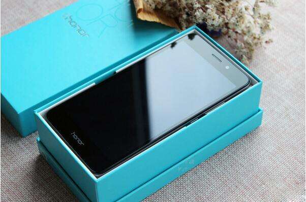 华为荣耀畅玩5c开箱图赏 售价899元起