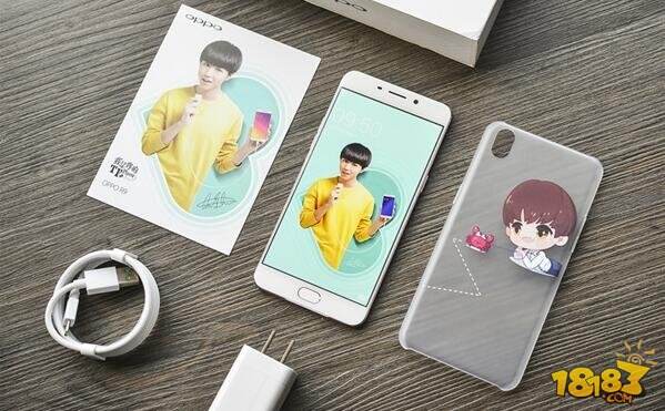 TFBoys手机TFphone售价2799 王俊凯定制版图赏