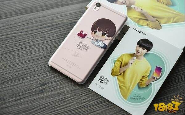 TFBoys手机TFphone售价2799 王俊凯定制版图赏