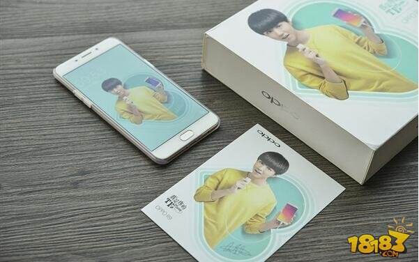 TFBoys手机TFphone售价2799 王俊凯定制版图赏