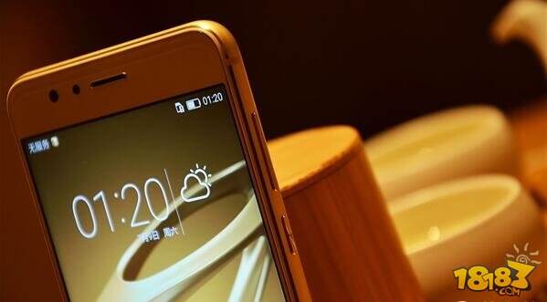 最漂亮的手机 华为荣耀8三色真机美图赏