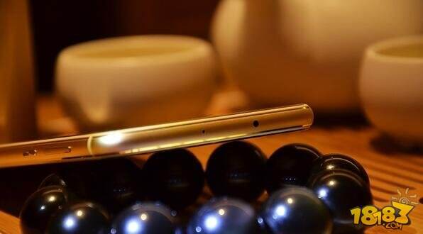 最漂亮的手机 华为荣耀8三色真机美图赏