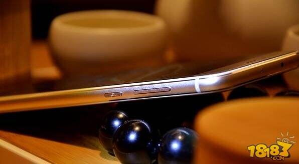 最漂亮的手机 华为荣耀8三色真机美图赏