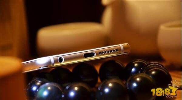 最漂亮的手机 华为荣耀8三色真机美图赏