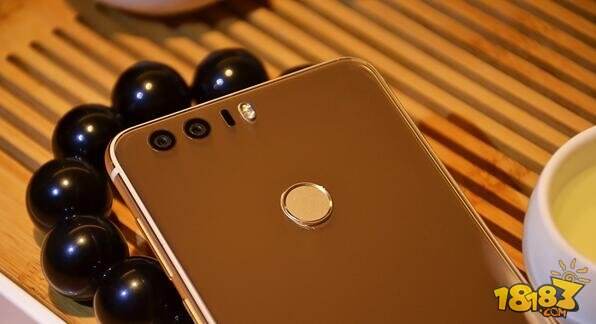 最漂亮的手机 华为荣耀8三色真机美图赏